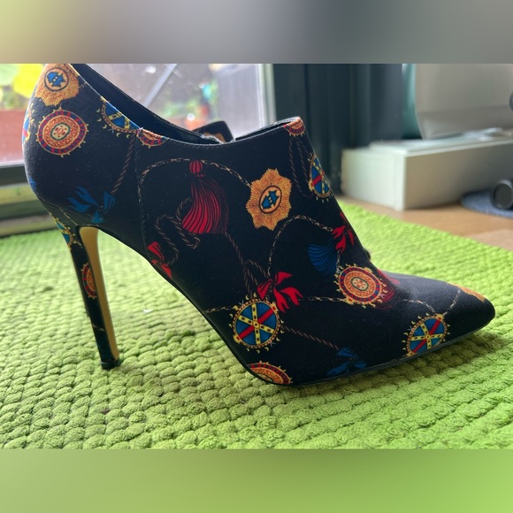 Silvan ankle bootie. Multicolor size 8 - Picture 2 of 3